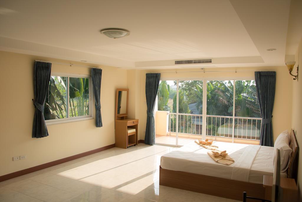 Jungle Resort Джомтиен Бийч Екстериор снимка