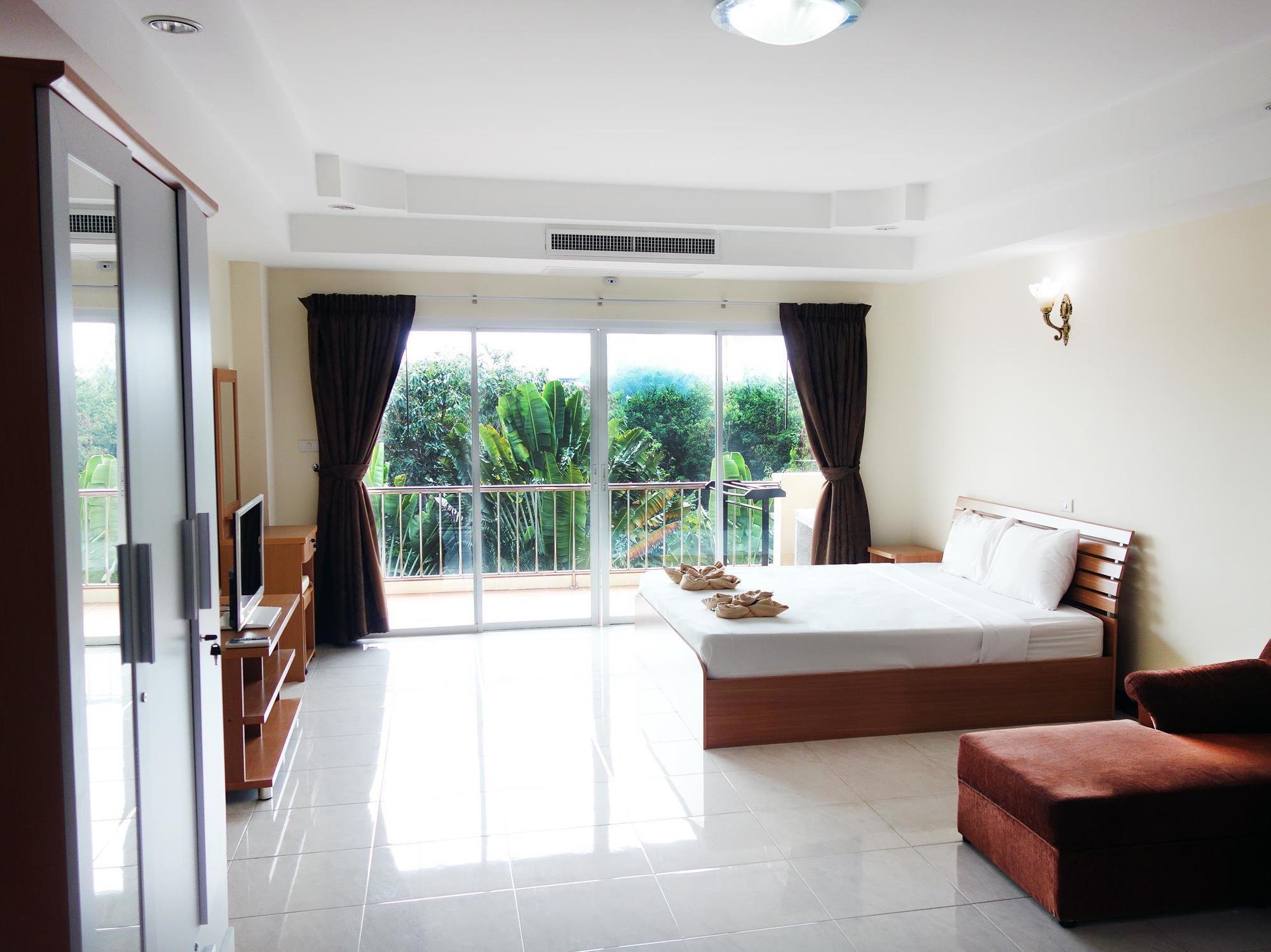 Jungle Resort Джомтиен Бийч Екстериор снимка