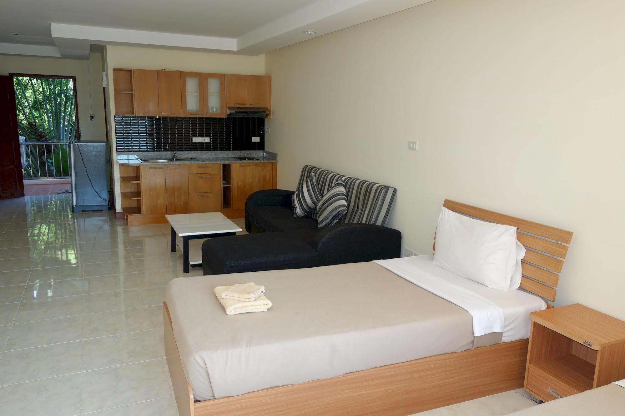 Jungle Resort Джомтиен Бийч Екстериор снимка