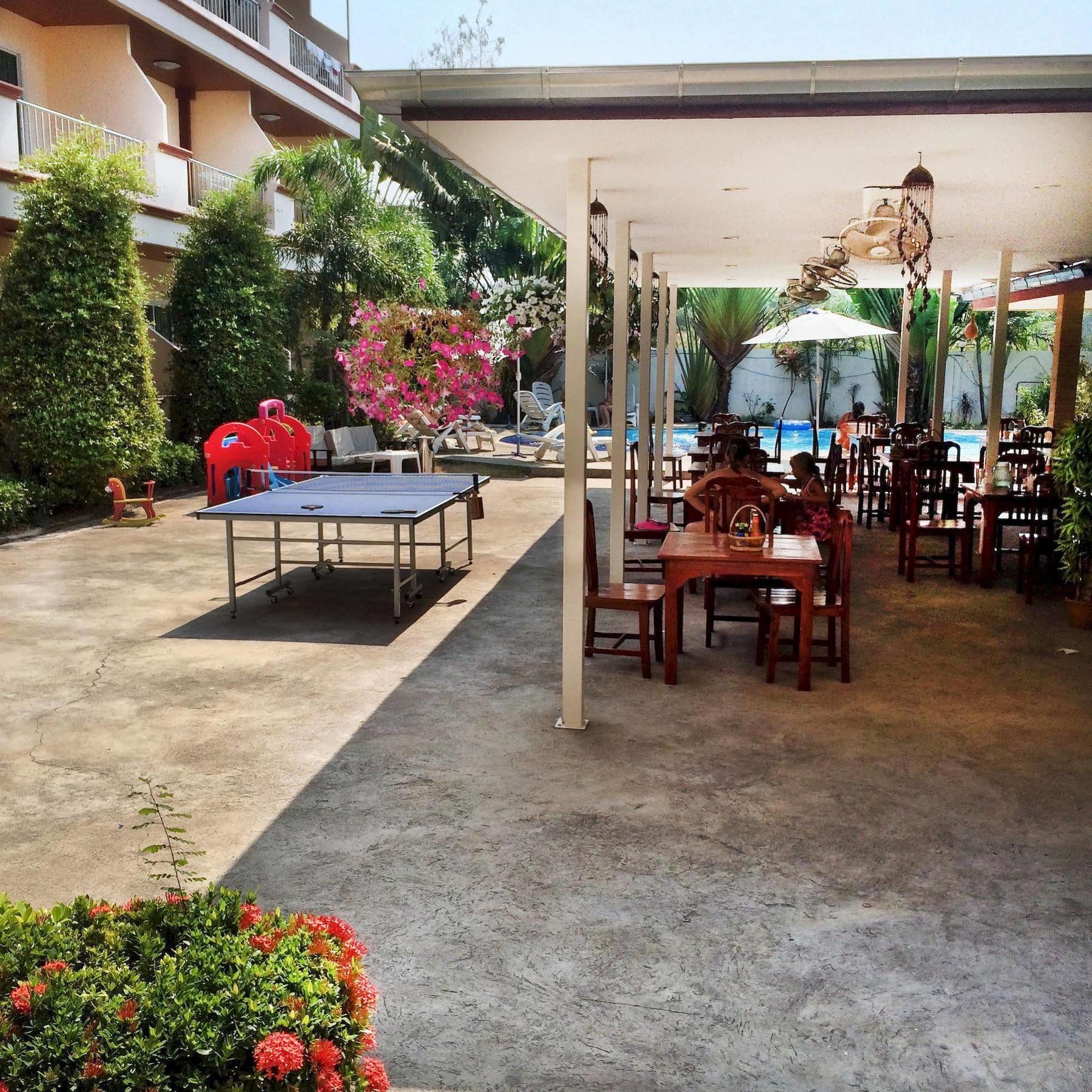 Jungle Resort Джомтиен Бийч Екстериор снимка